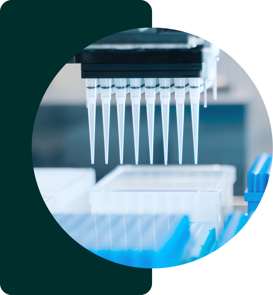 Liquid handler with multiple pipet tips.
